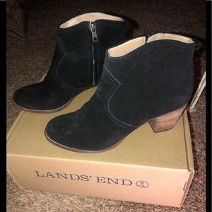 Lands End Harris suede ankle boots in black 9.5
